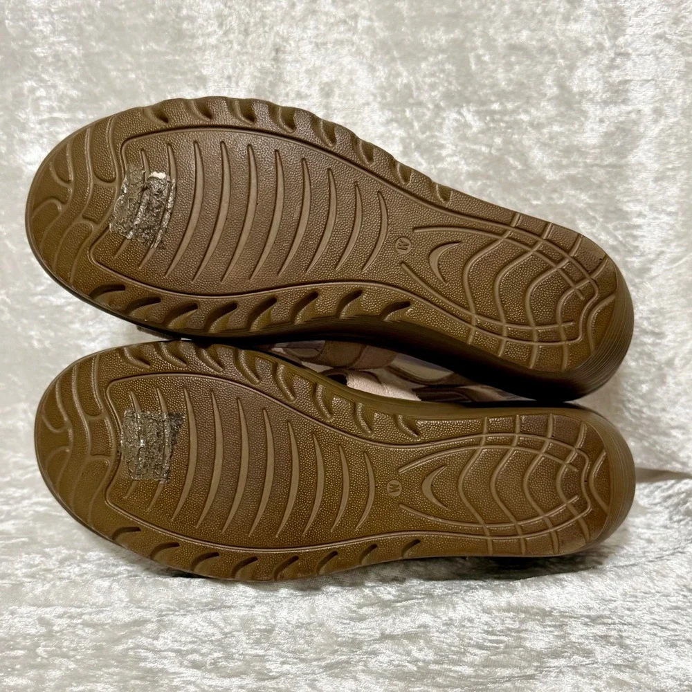Skechers brand size